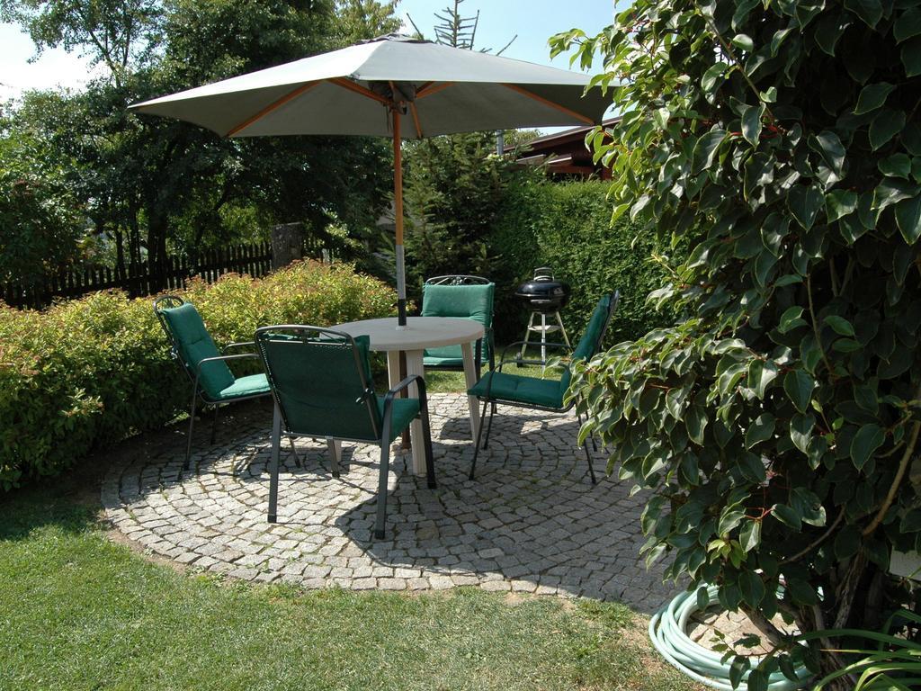 Comfortable, Spacious Villa With Landscaped Garden And Large Terrace Bozkovska Exteriér fotografie
